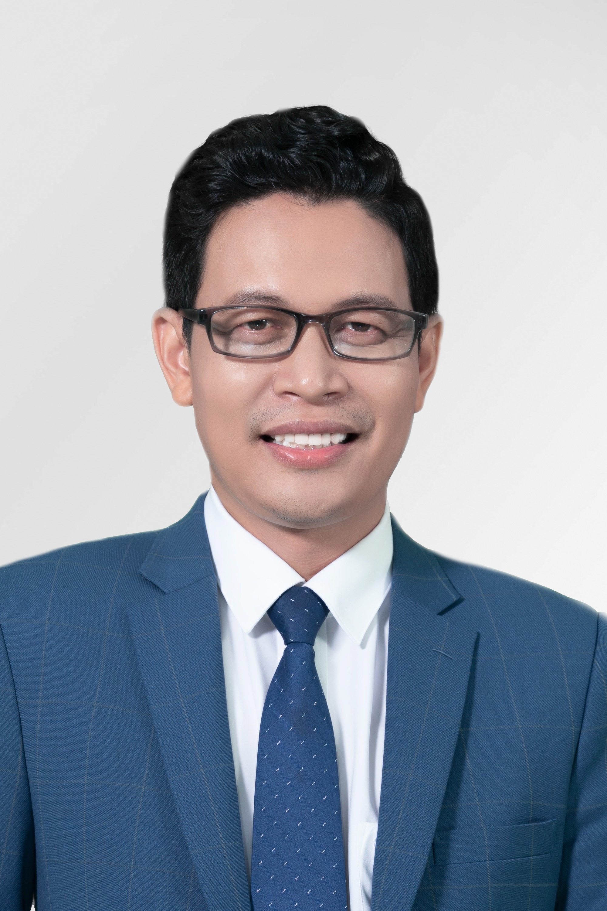 Ken Jolly - Nguyễn Huy Thành